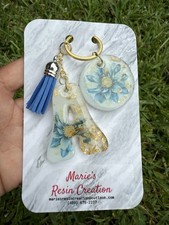 Keychains Floral theme / Resin Keychains Handmade/ Resin Epoxy Keychains.