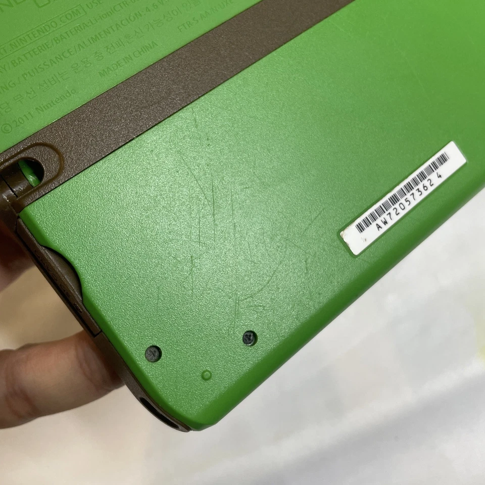 Nintendo 2DS Legend of Zelda Ocarina of Time 3D Green Console + Charger Tested - Image 4 of 4