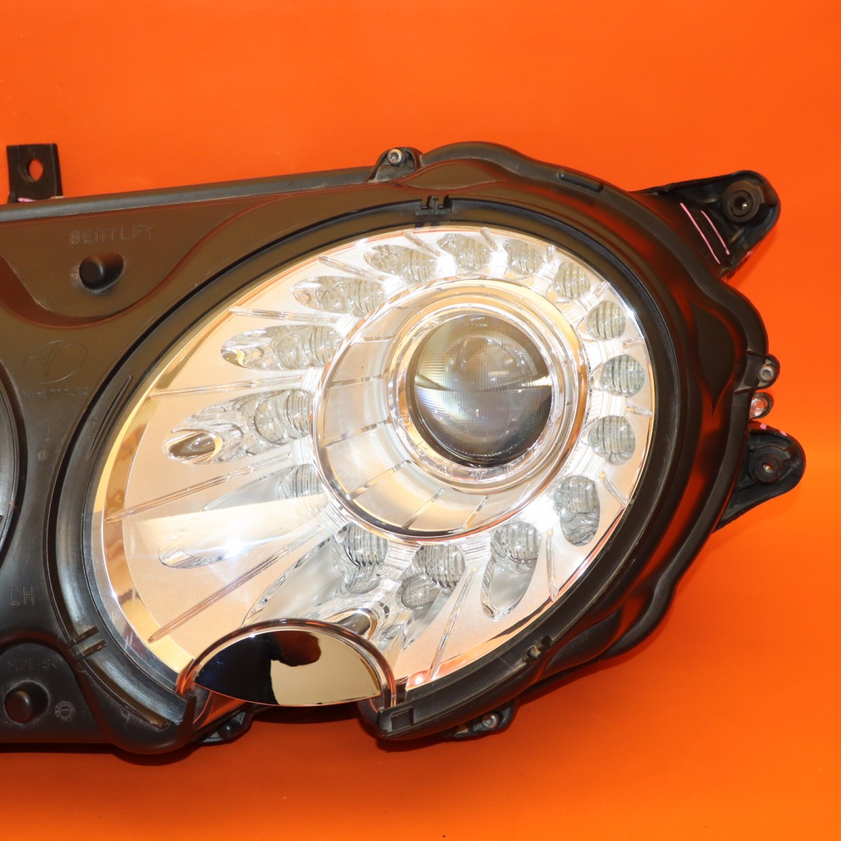 BENTLEY FLYING SPUR HEADLIGHT LEFT 2014 2015 2016 2017 2018 2019 4W1941015E OEM