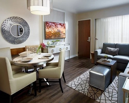 HGVC, THE DISTRICT BY HILTON CLUB, 11,520, PLATINUM POINTS, ANNUAL, TIMESHARE - Image 3 of 4