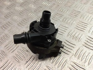 BMW X1 F48 Zirkulationswassermotor 8605322 2.00 Petrol 2016 30994549