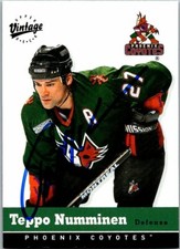 Teppo Numminen autographed hockey card (Coyotes) 2000 Upper Deck Vintage #274