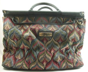 american tourister pouch