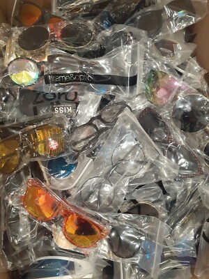 Mixed Lot Of 50 Sunglasses NEW Men s Woman s STORE CLOSED! ZEROUV~KISS** $1000