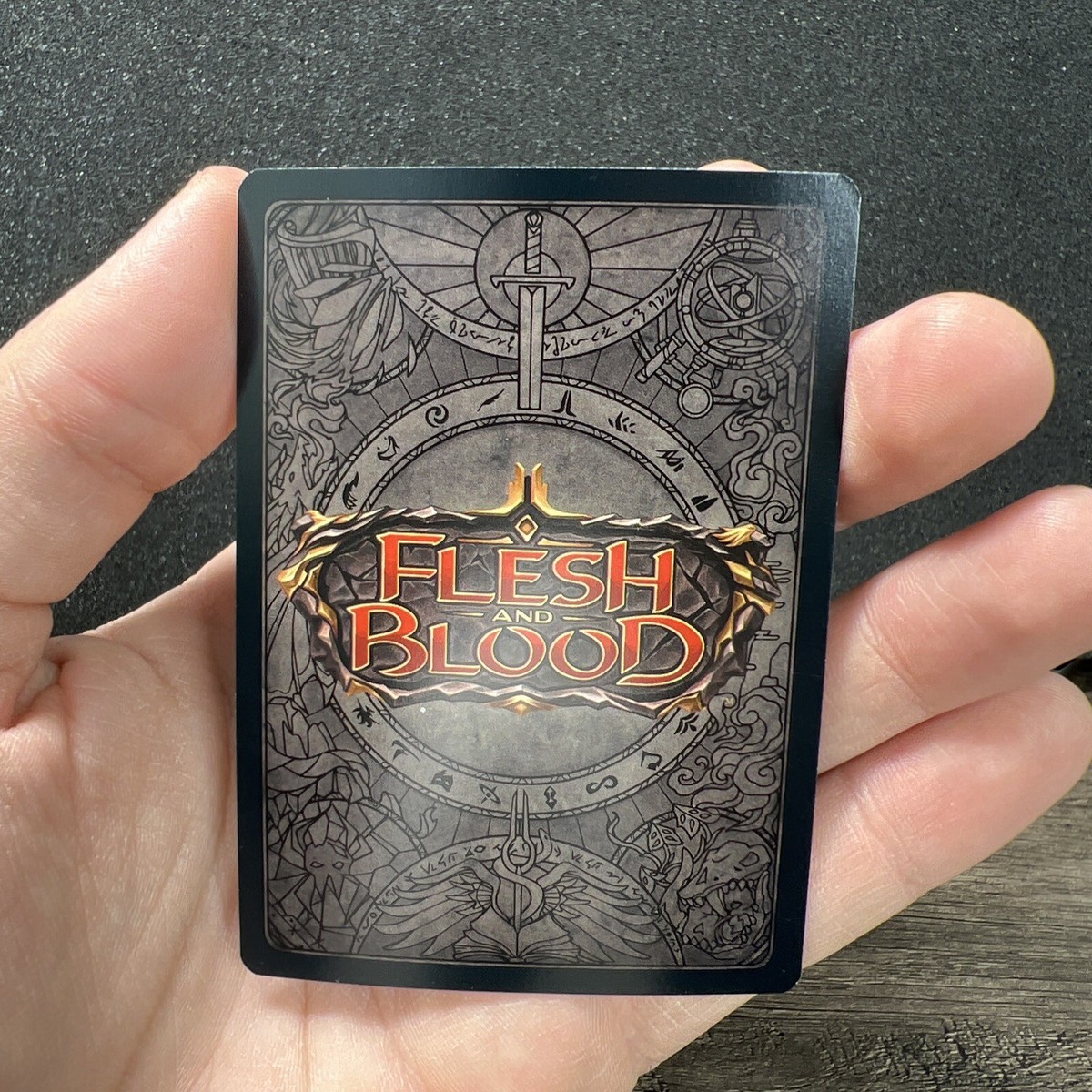 その他 Imposing Visage foil FLESH AND BLOOD FAB Imposing Visage Everfest 1st Edition Rainbow Foil EVR022
