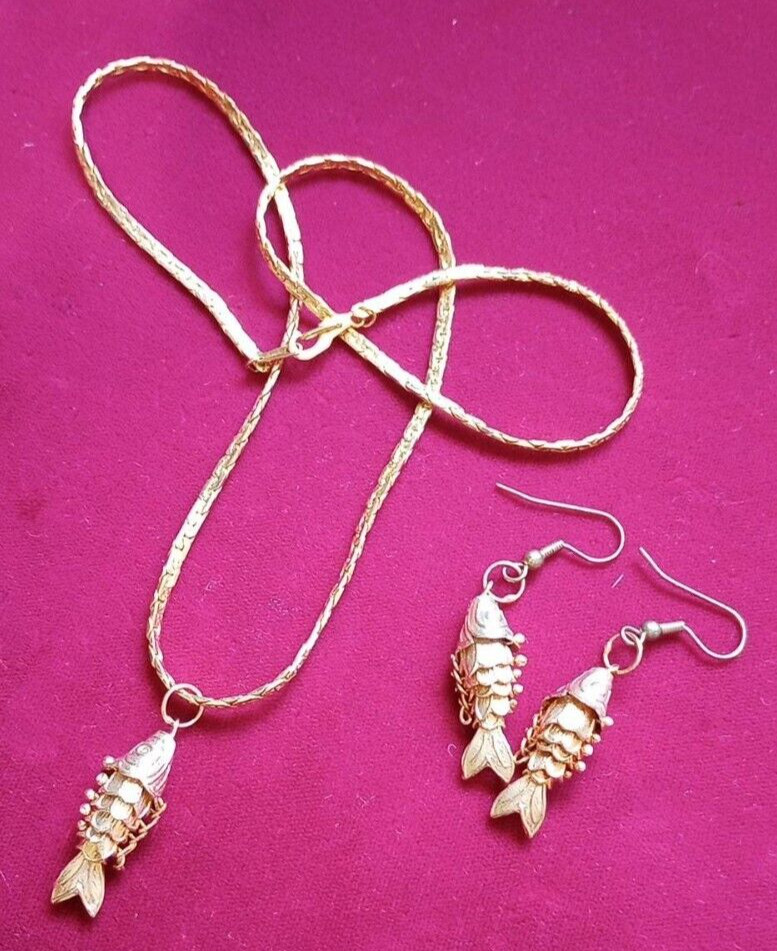 Vintage 14k Gold Plate Articulated Fish Necklace & Ea… Gem