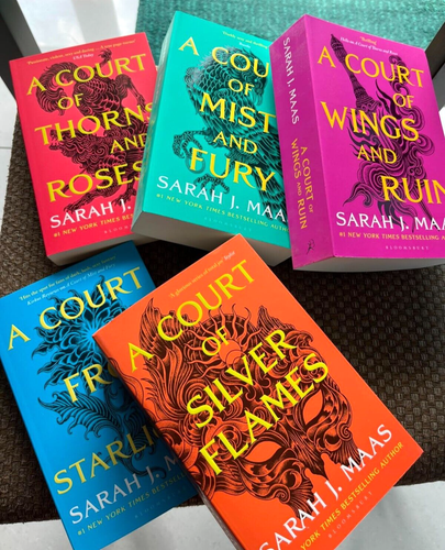 A Court of Thorns and Roses Paperback Box Set (5 Books) New Book & Free shipping