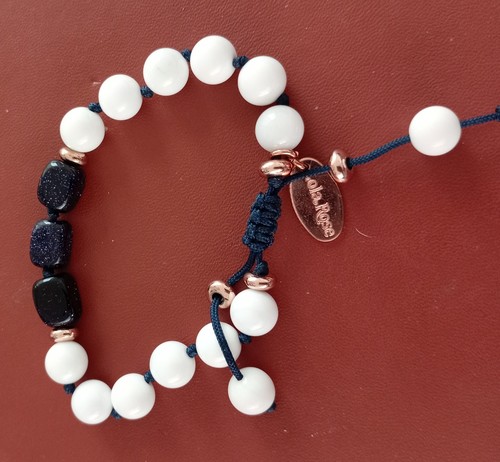 Unique Lola-Rose Bracelet White Agate Beads & Blue Goldstone & Gold Tone Spacers - Picture 3 of 5