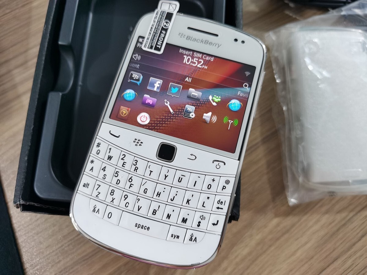 BlackBerry Bold 9900 - 8 GB - White (Unlocked) for sale online | eBay