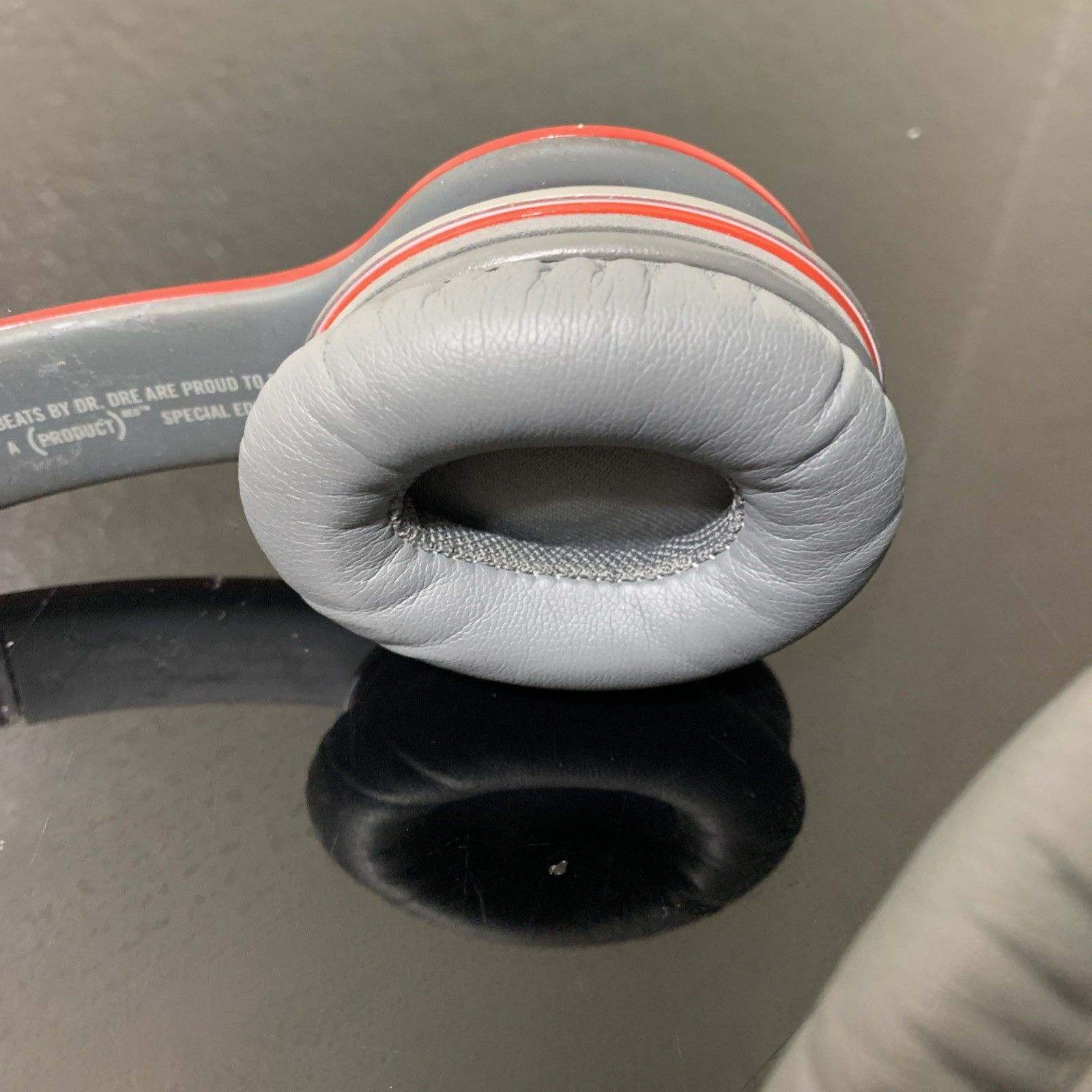 Beats by Dr. Dre Solo HD Wired On-Ear Headphones  – Red  (Tested)