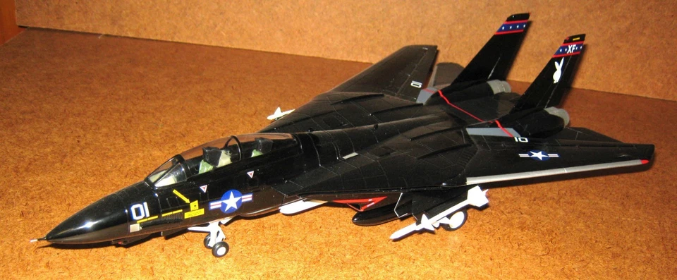 Franklin Mint; Armadura; 98041; F-14 “Black Bunny” VX 4 EVALUADORES EE. UU. MARINA 1/48 Foto 2 de 4