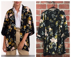 kimono preto floral