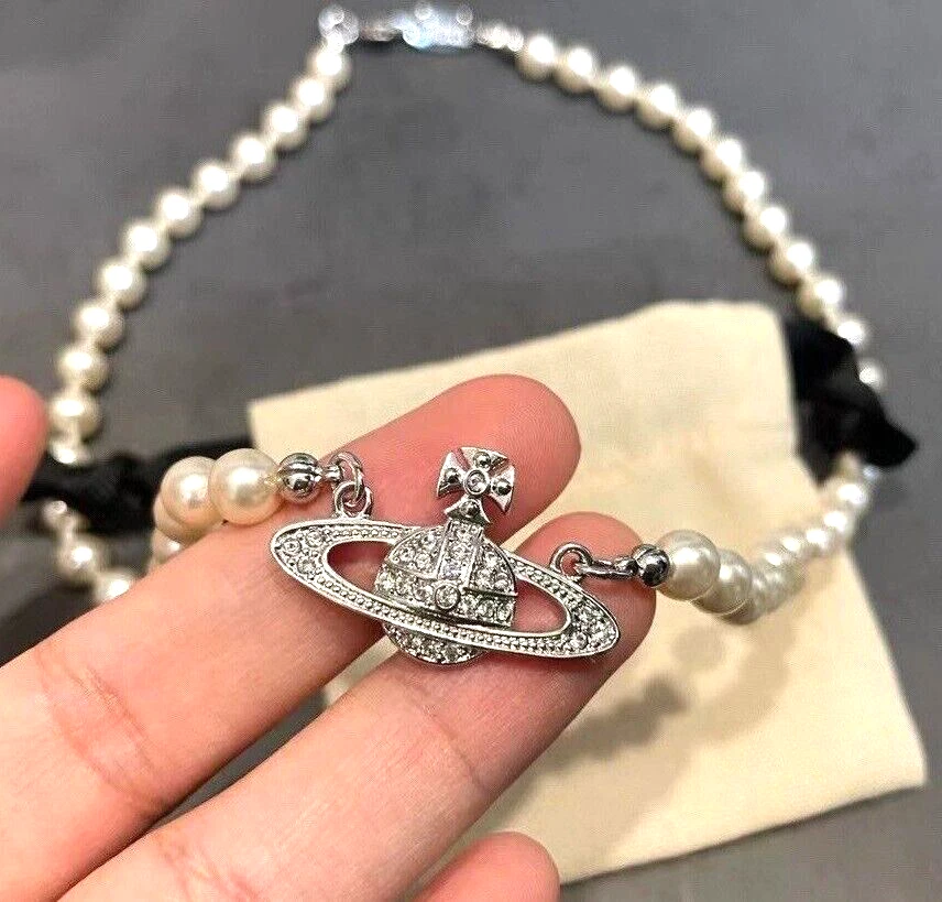 Authentic Vivienne Westwood Silver White Pearl Necklace Choker Chain with Bag - Image 2 of 4