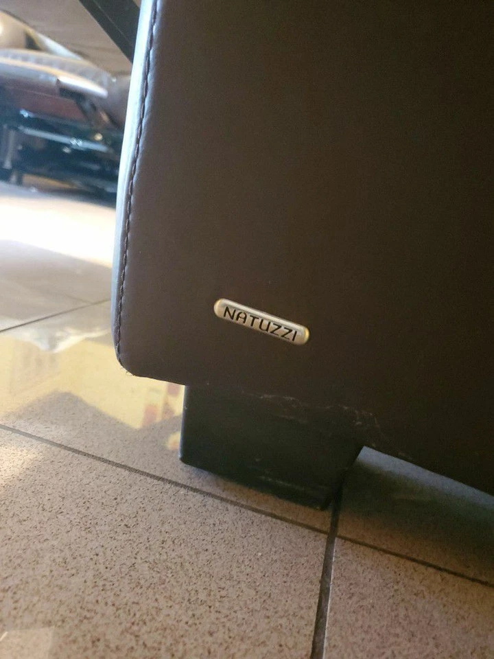Juego de sofá reclinable de cuero genuino Natuzzi Foto 4 de 4