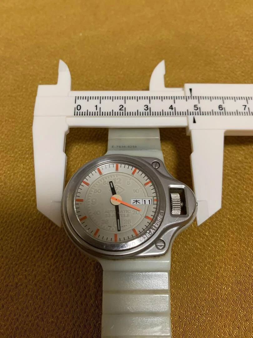 SEIKO CABANE DE ZUCCa DASHBOARD Wristwatch Khaki 23 Jewels