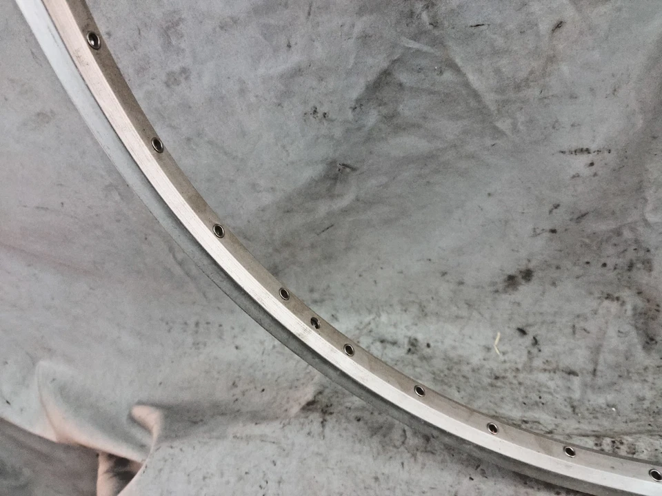 Juego de llantas tándem para bicicleta de carretera FIR MT232 193 700c 40S plateadas hechas en Italia de doble pared Foto 2 de 4