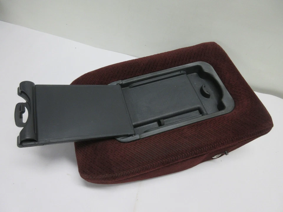95-98 CHEVY SILVERADO GMC SIERRA CK 1500 CENTER CONSOLE JUMP SEAT ARMREST RED - Image 3 of 4