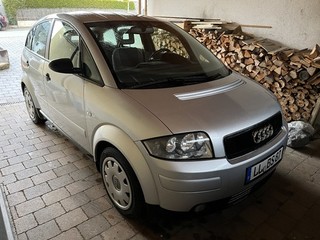 Audi A2 1 4 Silber EZ 2001