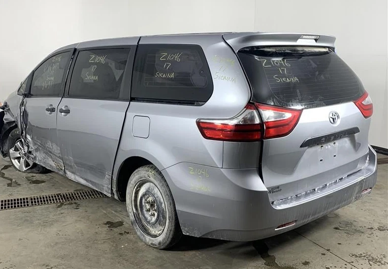 2017-2020 Toyota Sienna Air Conditioner A/C AC Compressor - Image 3 of 4