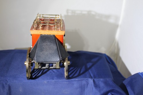 Vntg Overland Stage Express Co. U.S. Mail Coach Wagon radio transistor AM (E12) - Foto 3 di 9