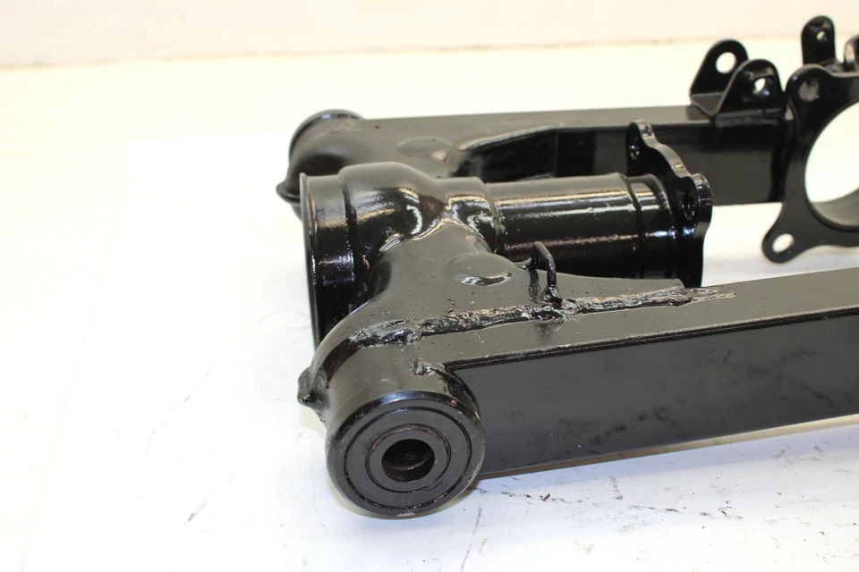 Braço oscilante 1988 Yamaha Moto 4 fabricante de equipamento original 2HT-22110-00-33 AY31 - Imagem 3 de 4