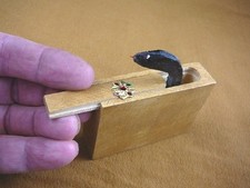 (W230-2) SNAKE bite box Wood joke prank trick...