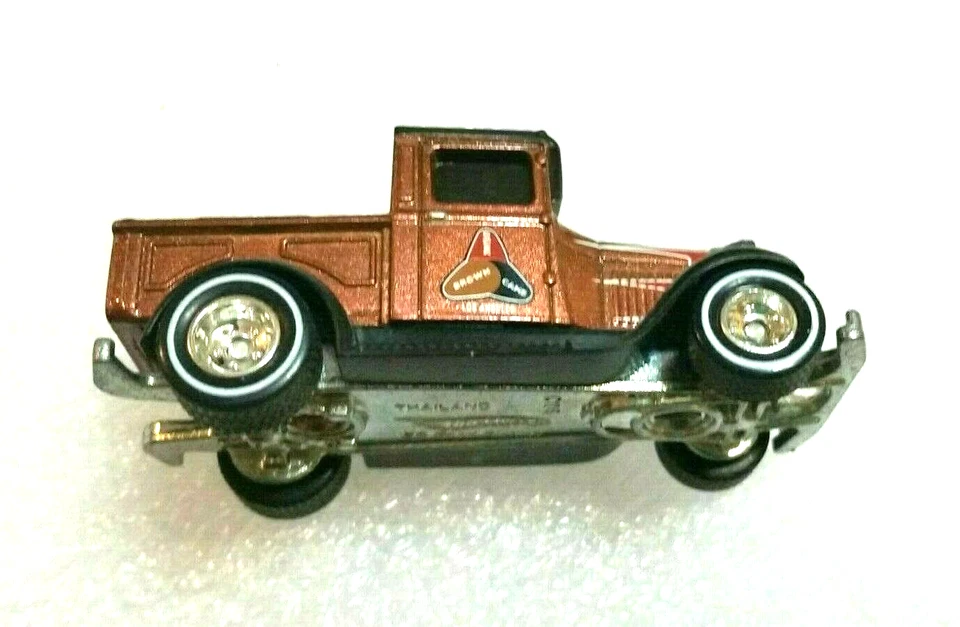 Camión Ford Modelo A Hot Rod 1929 C06 juguete fundido a presión de bronce - levas de corredor marrón Foto 4 de 4