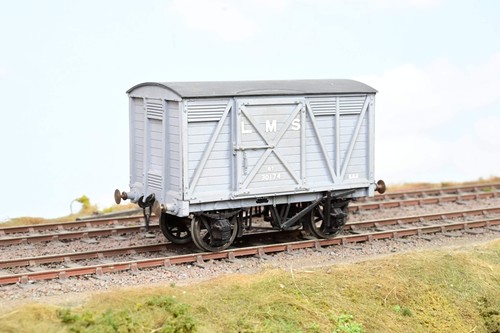 Bausatz gebaut Spur O LMS grau Schiebetür gedeckter Güterwagen Nr.30174 - Aftermarket | Condition: Used