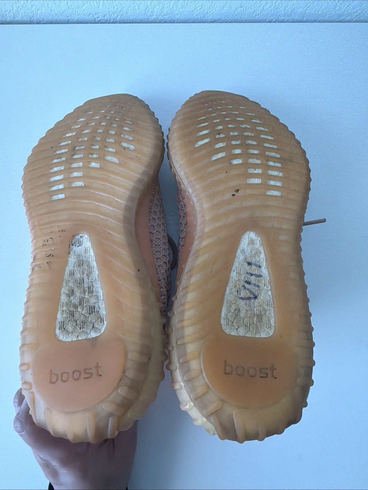 Adidas Yeezy Boost 350 V2 Clay  Sneakers Shoes 9.5 thumbnail 12