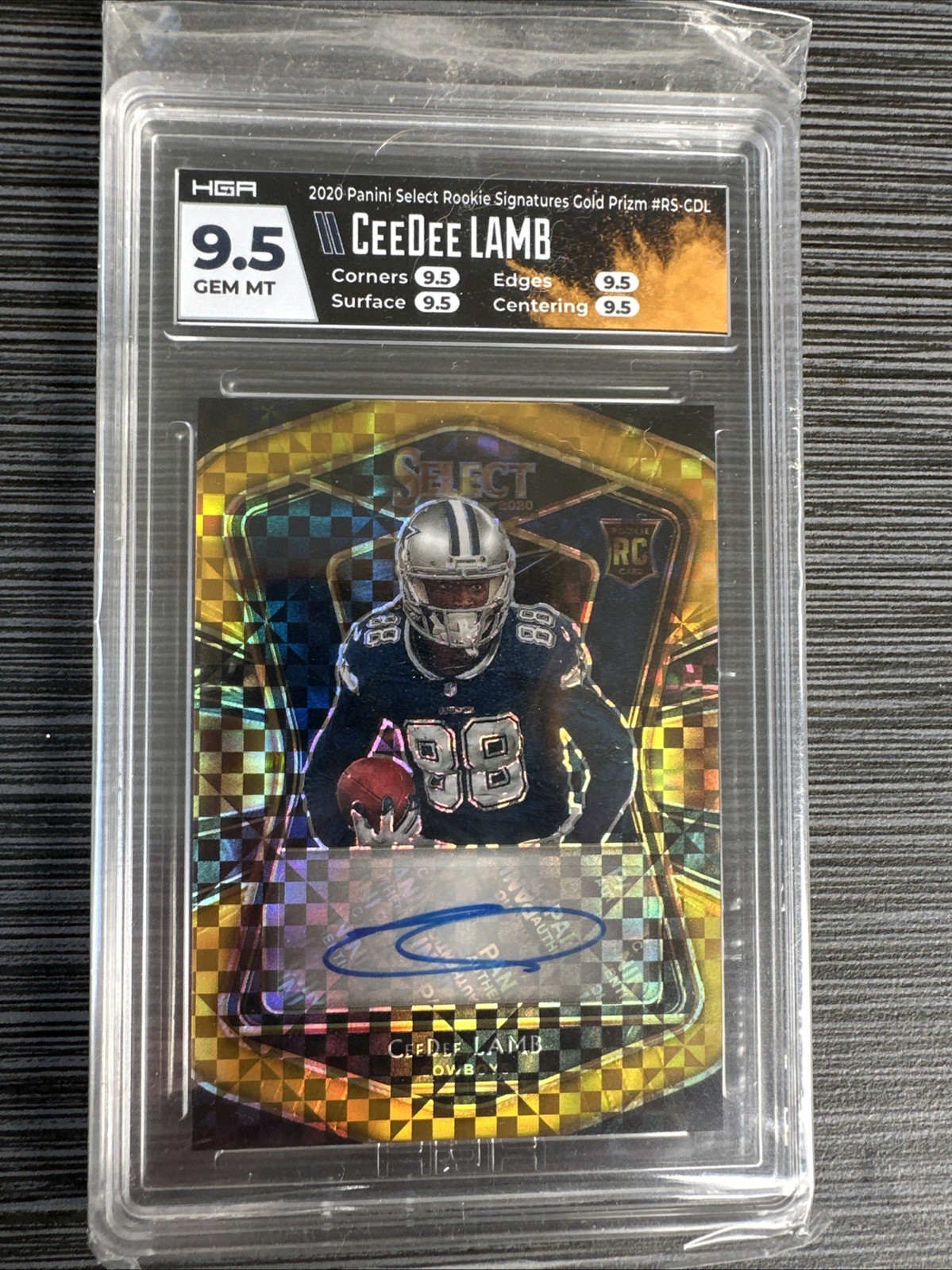 CeeDee Lamb Panini Select Rookie Swatches Prizm #RSCDL Gold