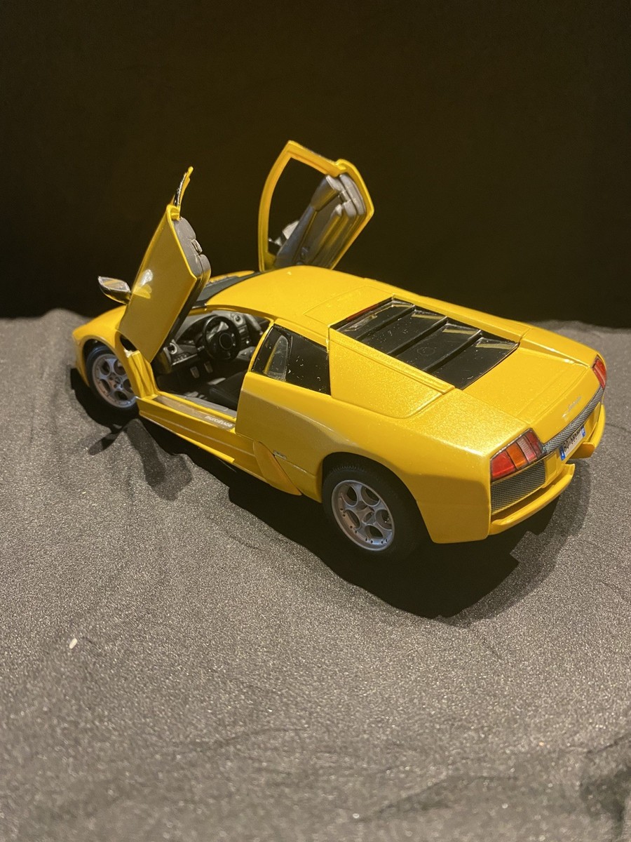 Maisto LAMBORGHINI MURCIELAGO 1:18 Scale diecast (Few paint chips