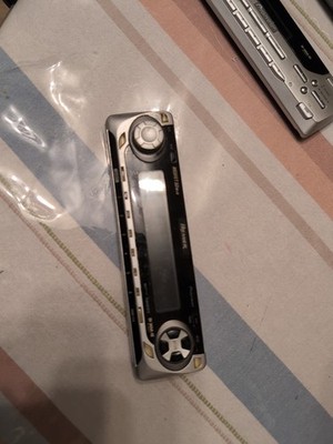 Pioneer DEH-P440 MOSFET 50wx4 Car Stereo Faceplate Only