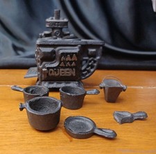 Vintage "Queen" Cast Iron Wood Burning Stove w/Pans Doll House Toy Miniature