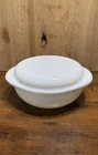 Vintage Pyrex 022 White Milk Glass 1 Quart Round Casserole Dish Tab Handles