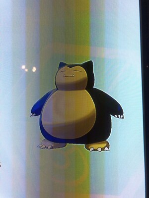 Pokemon Schwert und Schild Shiny Gmax Snorlax 5IV hält Meisterball