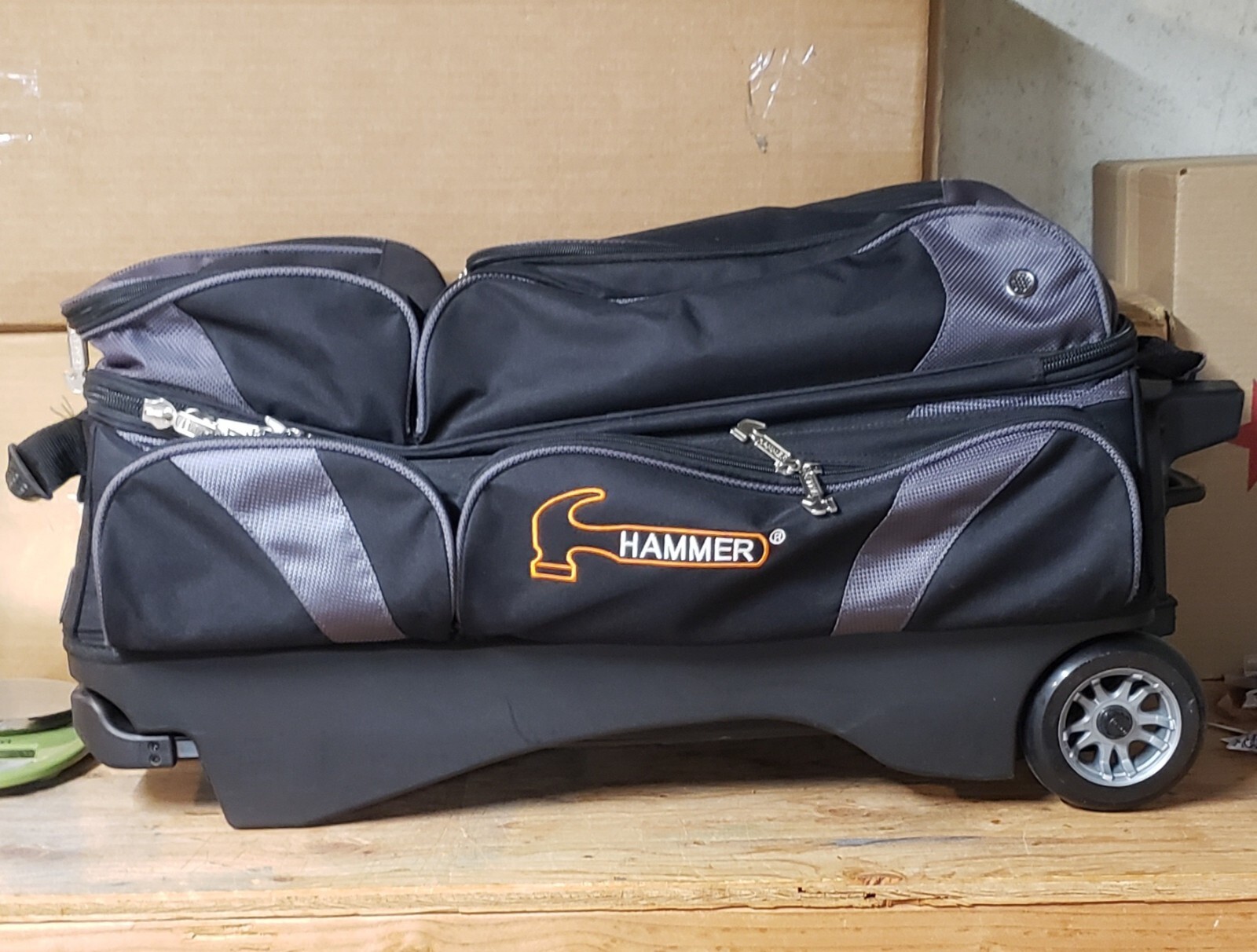 HAMMER 3 BALL BOWLING BAG WITH 5 INCH BALL BEARING WHEELS BLACK AND GRAY eBay
