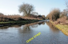 Photo 6x4 Bidden Barn The floodwater might not have been as clean as it l c2014