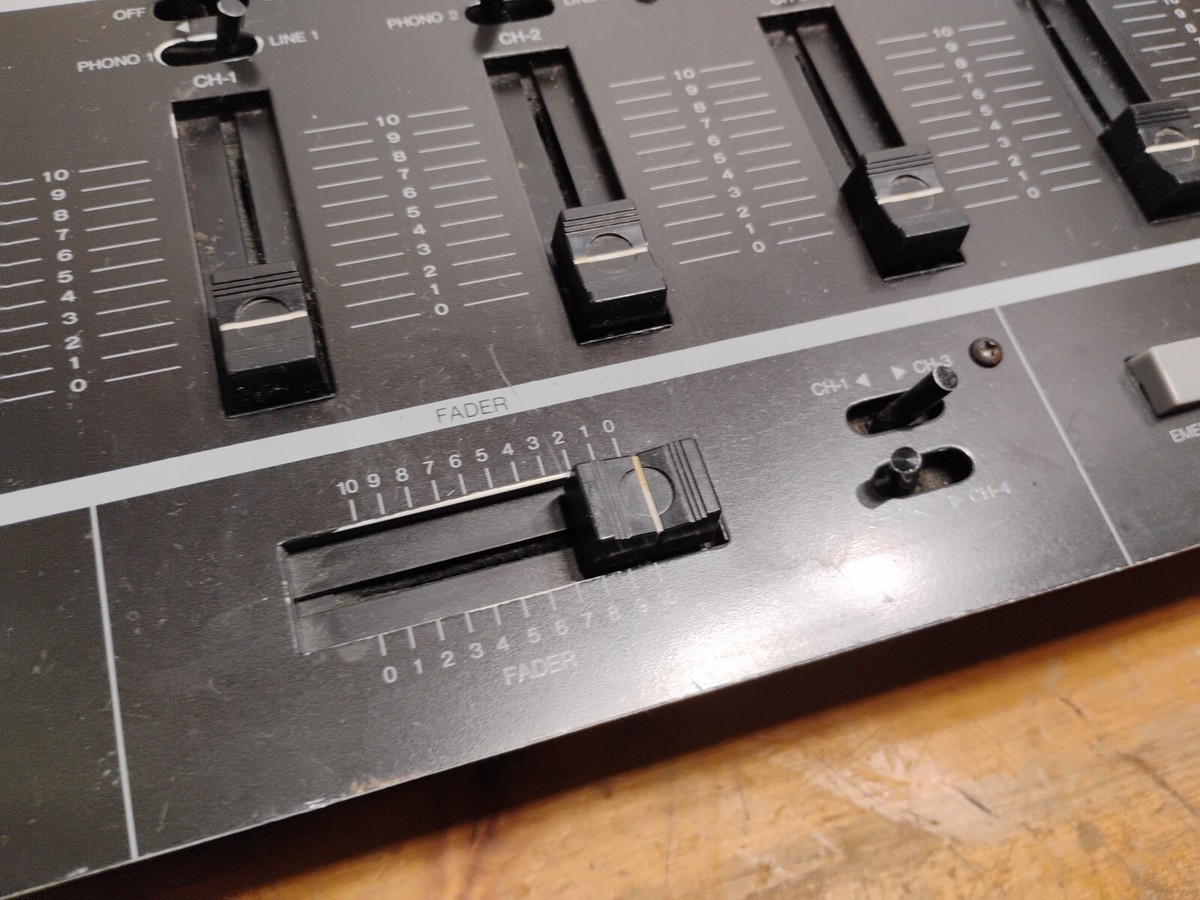 みみページ！ GEMINI MX-5400 SE Stereo Audio Disco Mixer / Equalizer Vintage DJ