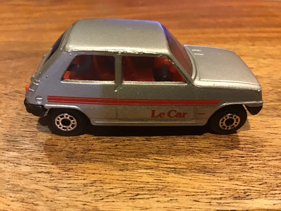 De colección Matchbox-21 Superfast Silver Renault 5TL 'Le Car' Diecast Lesney England Foto 2 de 4