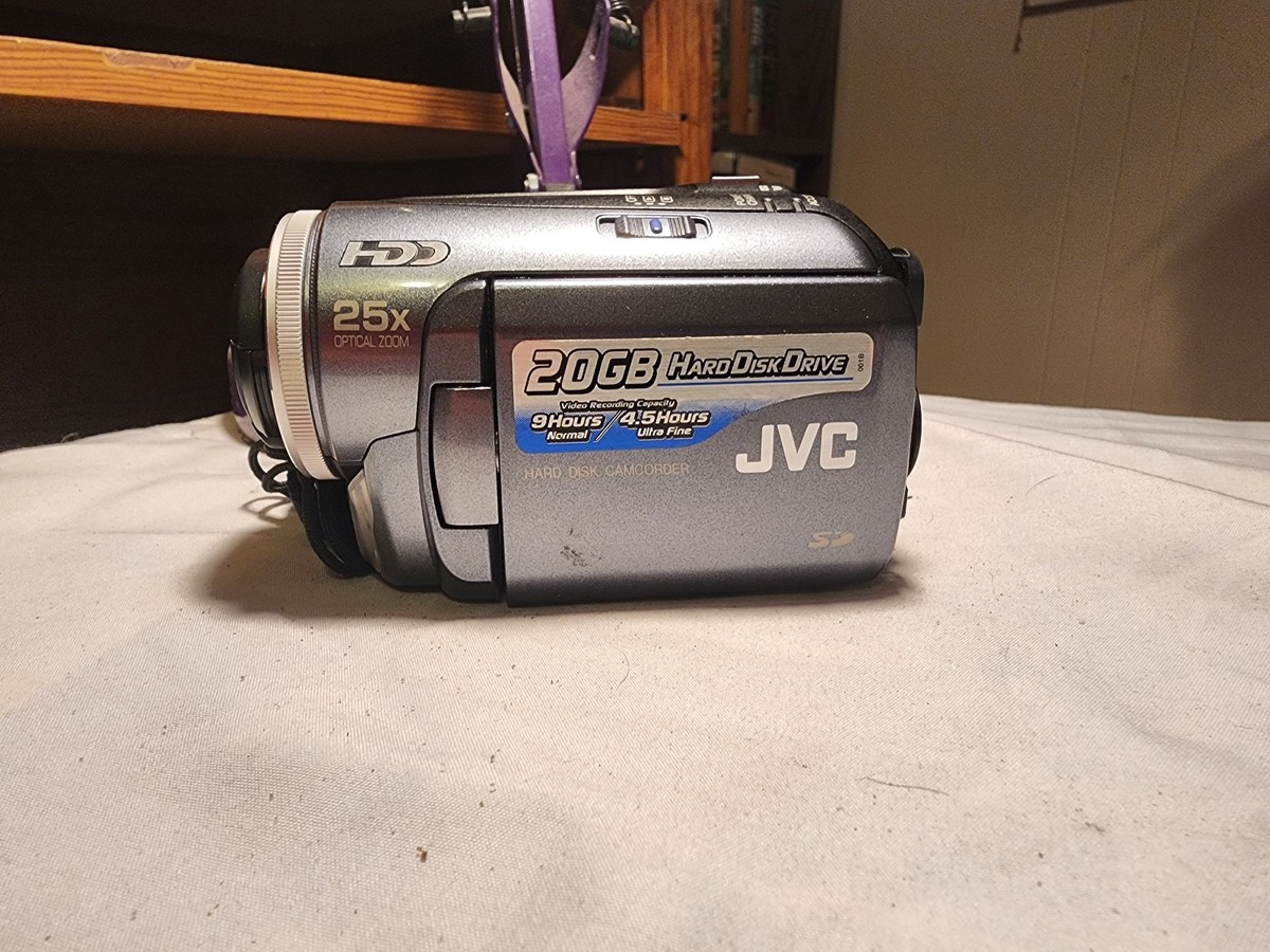 JVC　GZ-HM1 JVC GZ-HM1 High Definition Video Camera - HomeTheaterHifi.com