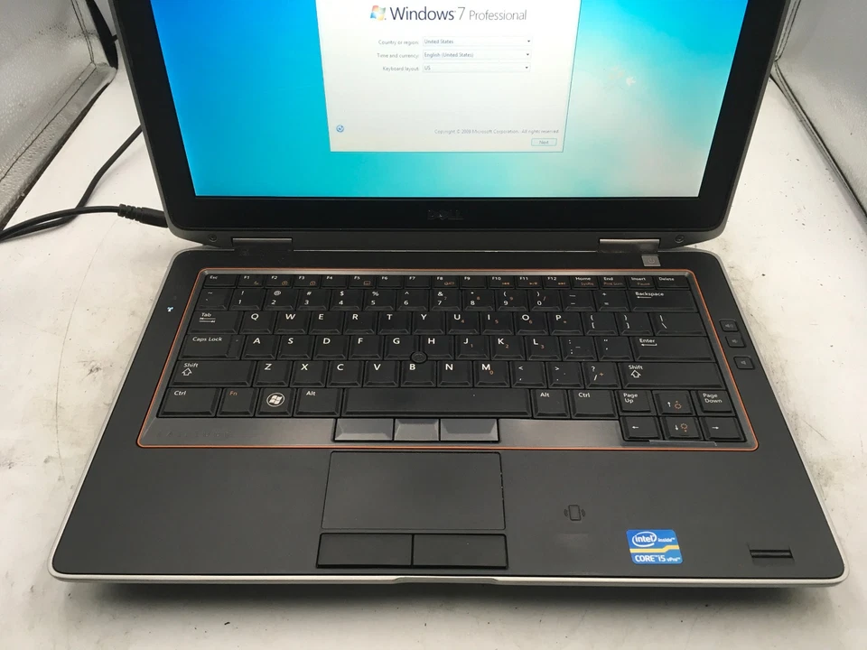 DELL LATITUDE E6320 - WINDOWS 7 - INTEL I5 2ND GEN - 4GB RAM - 13" -READ DESC-BB - Image 3 of 4