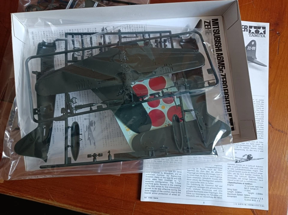 Tamiya Zero Fighter A6M5c 1/48 Regia Sealed Sigillato - Immagine 3 di 3