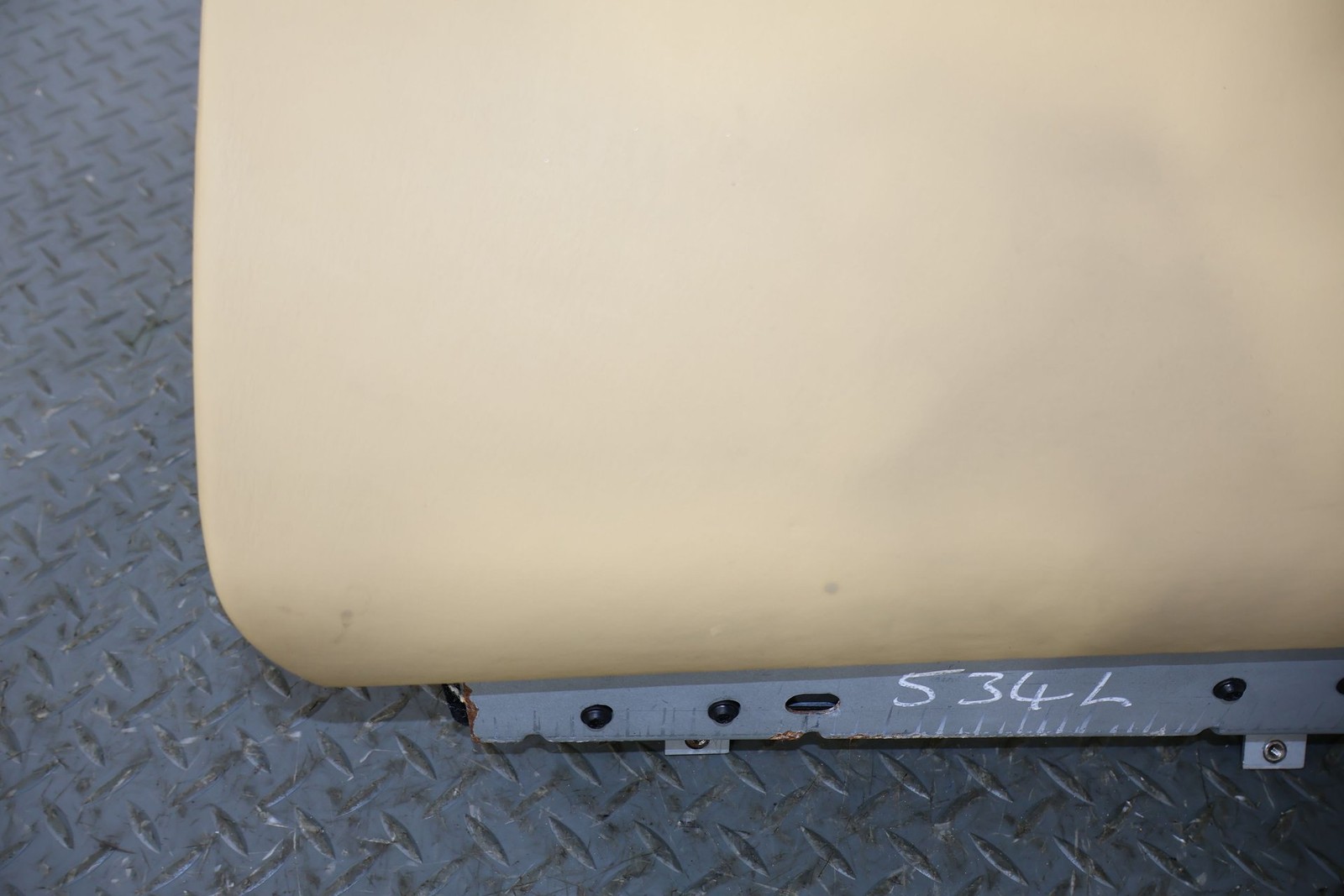 Bentley Continental 2006 Glove box