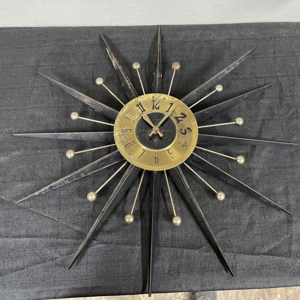 WELBY Starburst Sunburst Wall Clock FOR RESTORATION OR PARTS READ