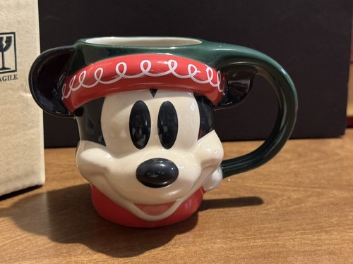 2024 DISNEY MICKEY MOUSE HOLIDAY 14 OZ CERAMIC MUG - Christmas - Picture 1 of 4