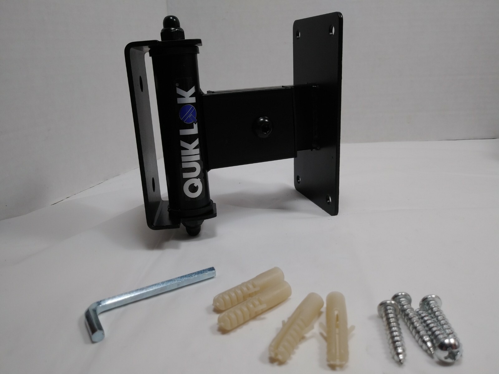 PAIR of Quik Lok QL30E STEEL Swivel Bookshelf Speaker Wall Mounts