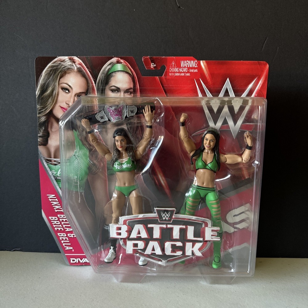 WWE Battle Pack - The Bella Twins - Nikki Bella & Brie Bella WWE Battle Pack - The Bella Twins - Nikki Bella & Brie Bella