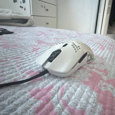 Glorious Model O Wired Optical Gaming Mouse 12000 DPI 6-Button Honeycomb White
