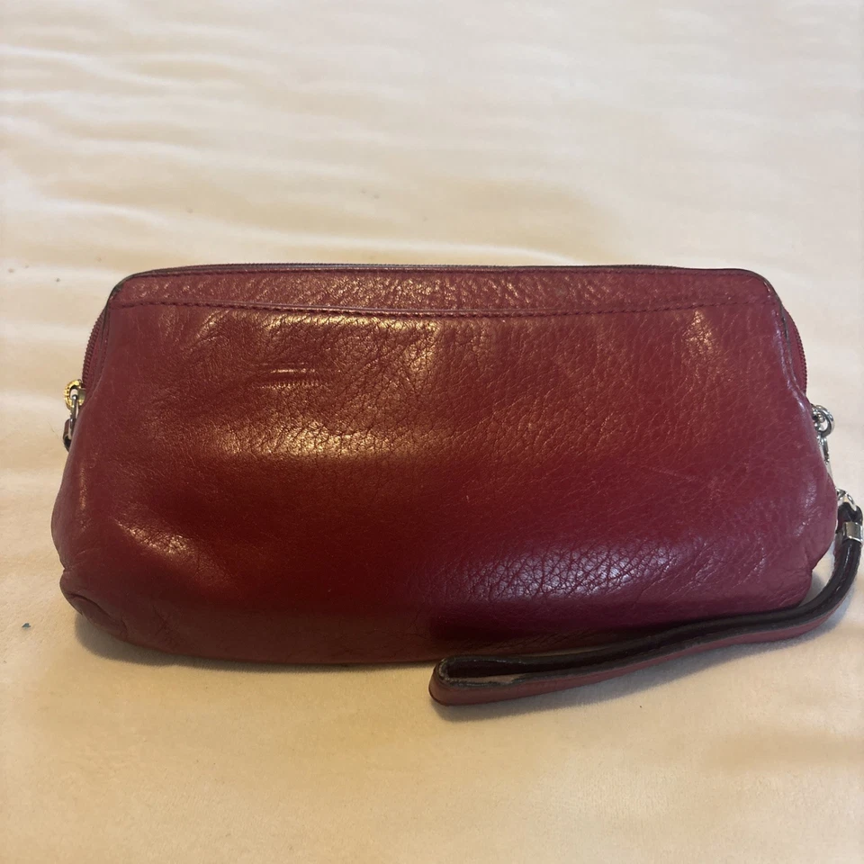 Vintage Coach Chelsea Burgundy Pebbled Leather Zip Wristlet - Image 2 of 4