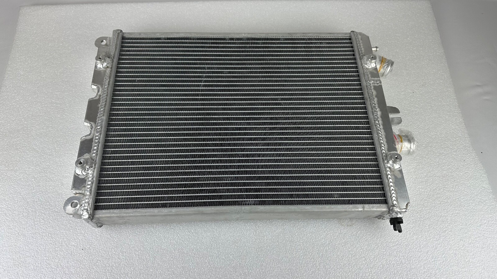 3ROW Radiator For Ferrari 430 F430 Scuderia Spider Coupe 16M L&R O/Sensor 194078